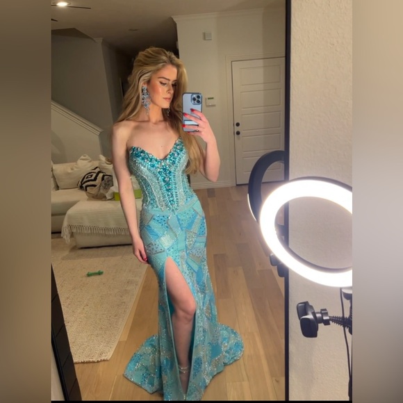 Yalenis Blue Beaded Custom Evening Gown Size 0/2